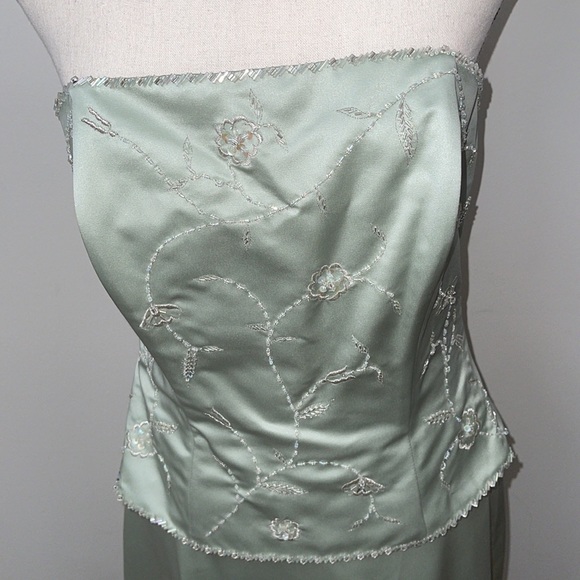 Two Piece Bridesmaids Prom Dress - Picture 3 of 16